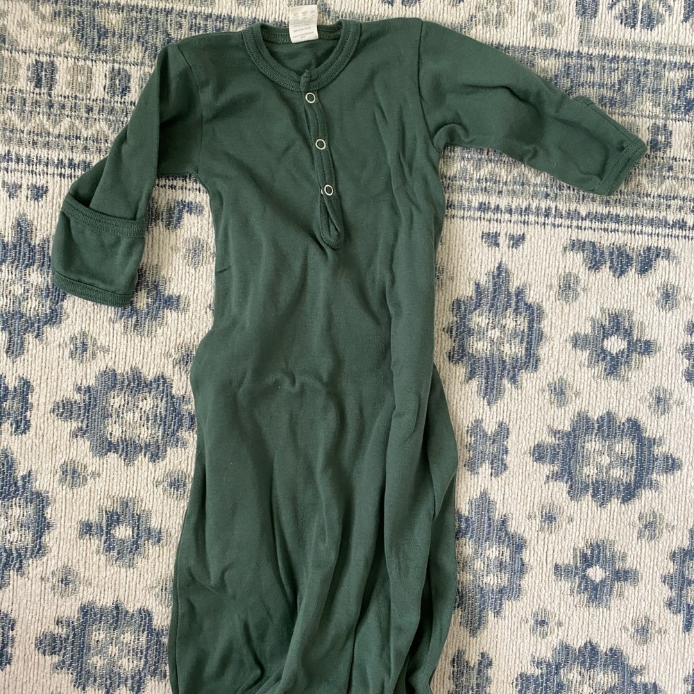 Kate Quinn gown